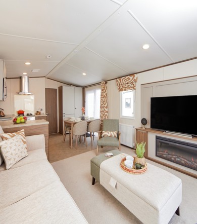 Carnaby Carrington, lounge at Crugan