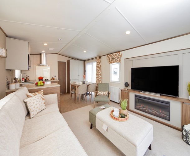 Carnaby Carrington, lounge at Crugan