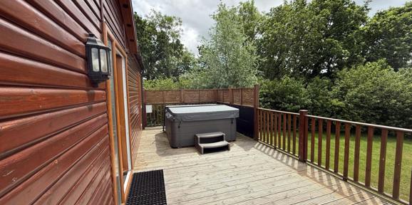 Finlake, Omar Southwold, side decking