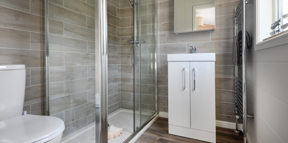 Prestige Navigator, bathroom at The Warren