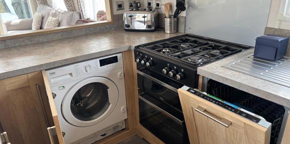 Carnaby Glenmoor Lodge, washing machine at Dartmoor View
