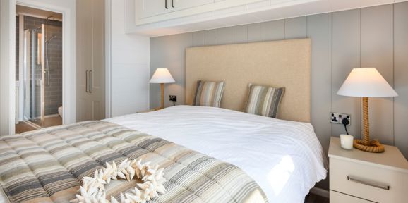 Prestige Oyster Catcher, double bed at The Warren Resort & Spa