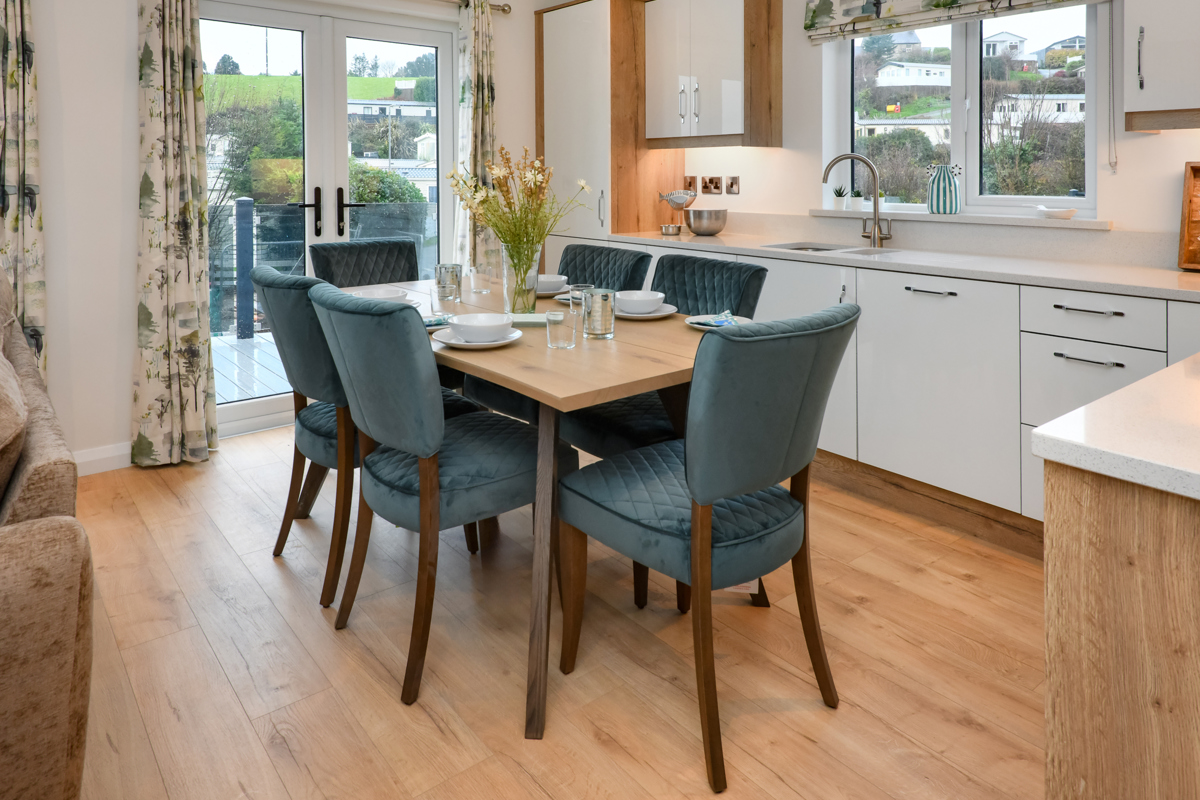 Oakgrove Shearwater, dining room at TYF