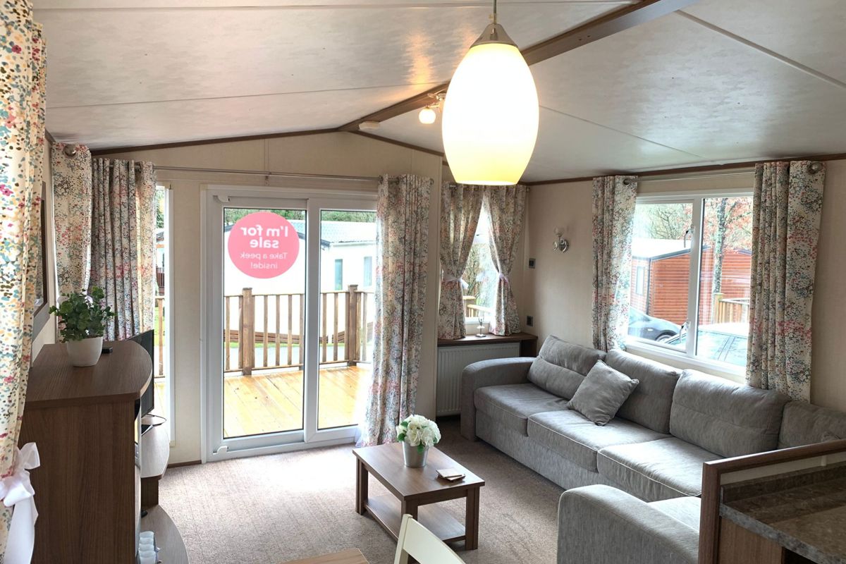 Carnaby Finesse, living room at Finlake