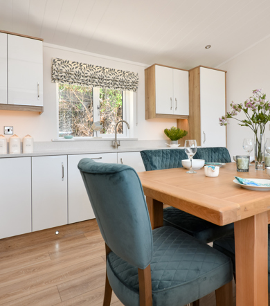 The Warren, Oakgrove Shearwater, dining and kitchen