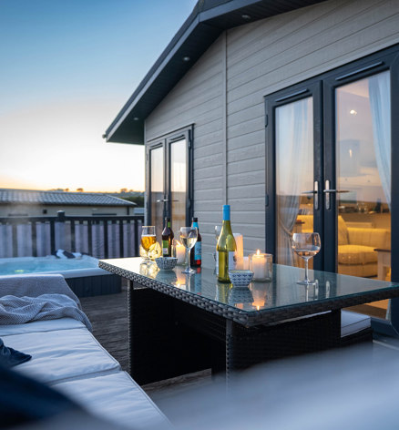 Praa Sands Overview Lodge Nighttime