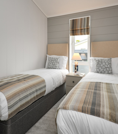 The Warren, Prestige Oyster Catcher, twin bedroom