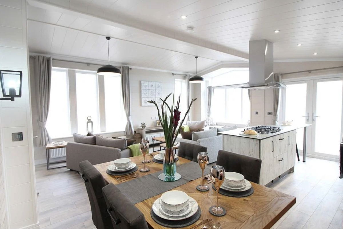 Omar Boutique, dining room  at Delamere