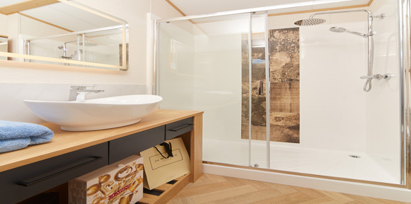 Carnaby Chantry, bathroom with sink at Talyfan