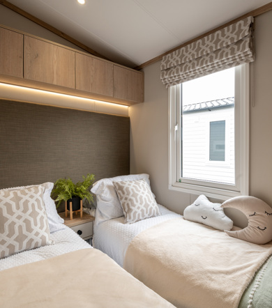 Victory Harraway, twin bedroom at Devon Hills