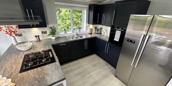 Kentmere Super, kitchen at Finlake