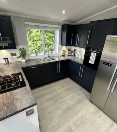 Kentmere Super, kitchen at Finlake