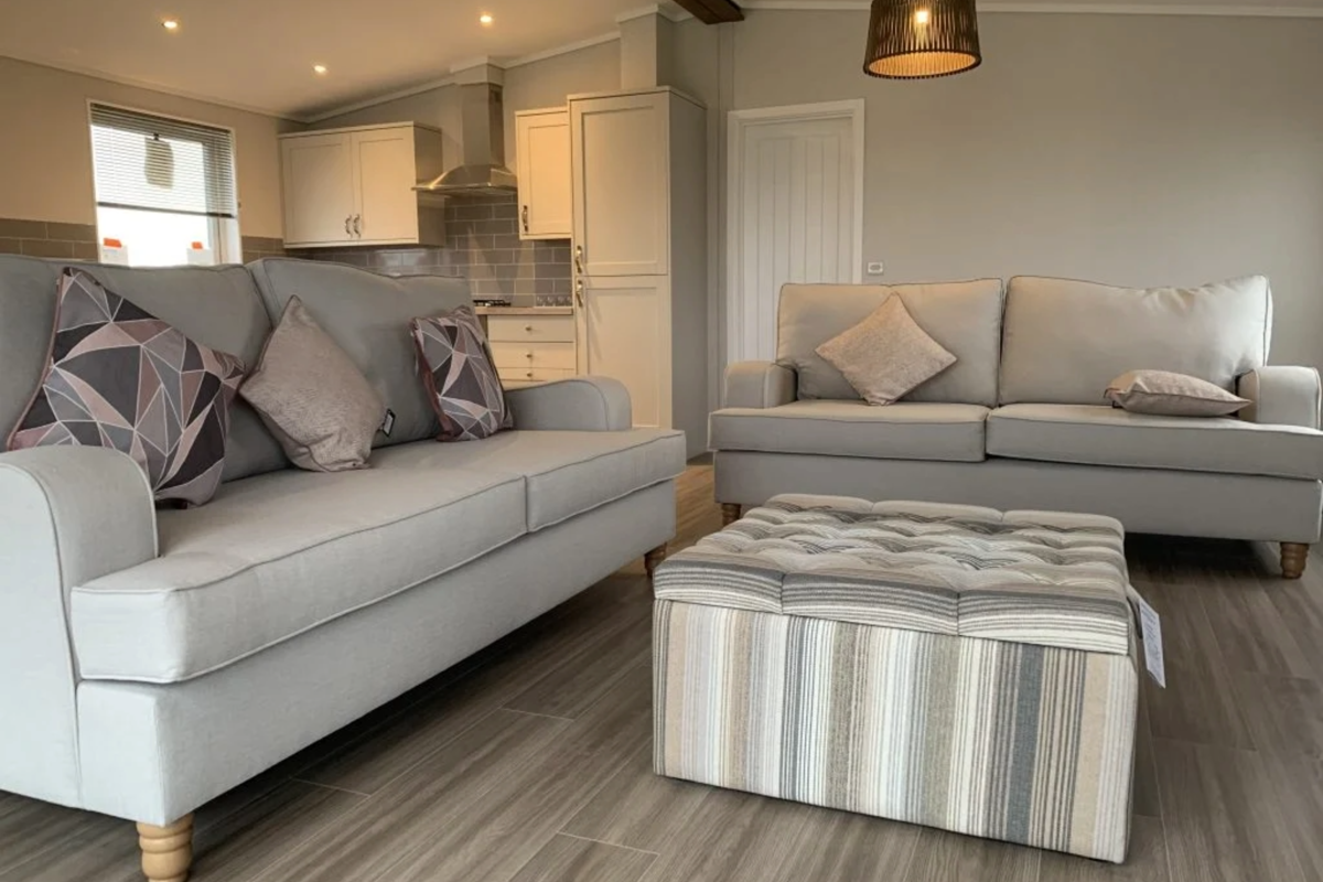 Prestige Plantation, sofas in the living room at Delamere