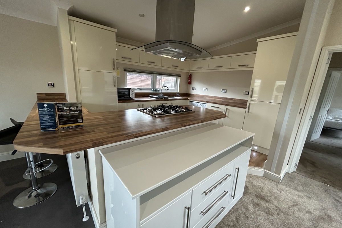 Devon Hills, Homeseeker Olympia, side kitchen