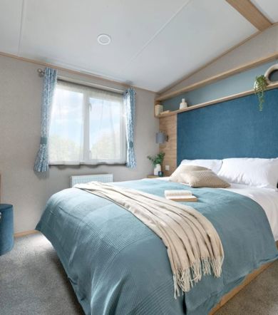 ABI Wimbledon FW12, Double Bedroom at Finlake