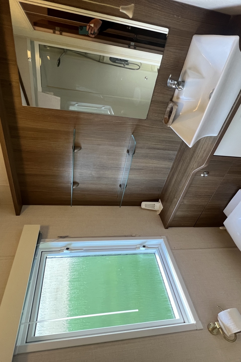 Carnaby Cascade, toilet at Devon Hills