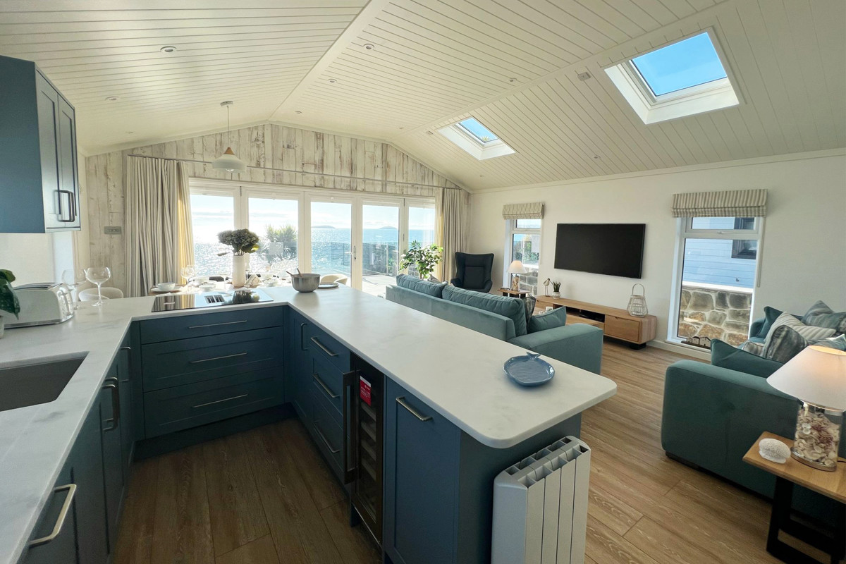 Lissett Utopia open plan living area at The Warren 