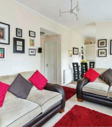 Tingdene Special, lounge with sofas at Devon Hills