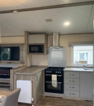 Carnaby Oakdale well equipped kitchen at Dartmoor view 