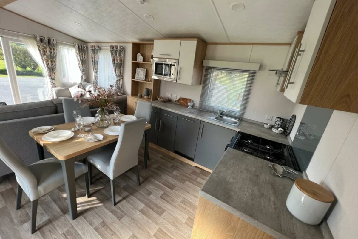 Carnaby Silverdale, kitchen at Talyfan