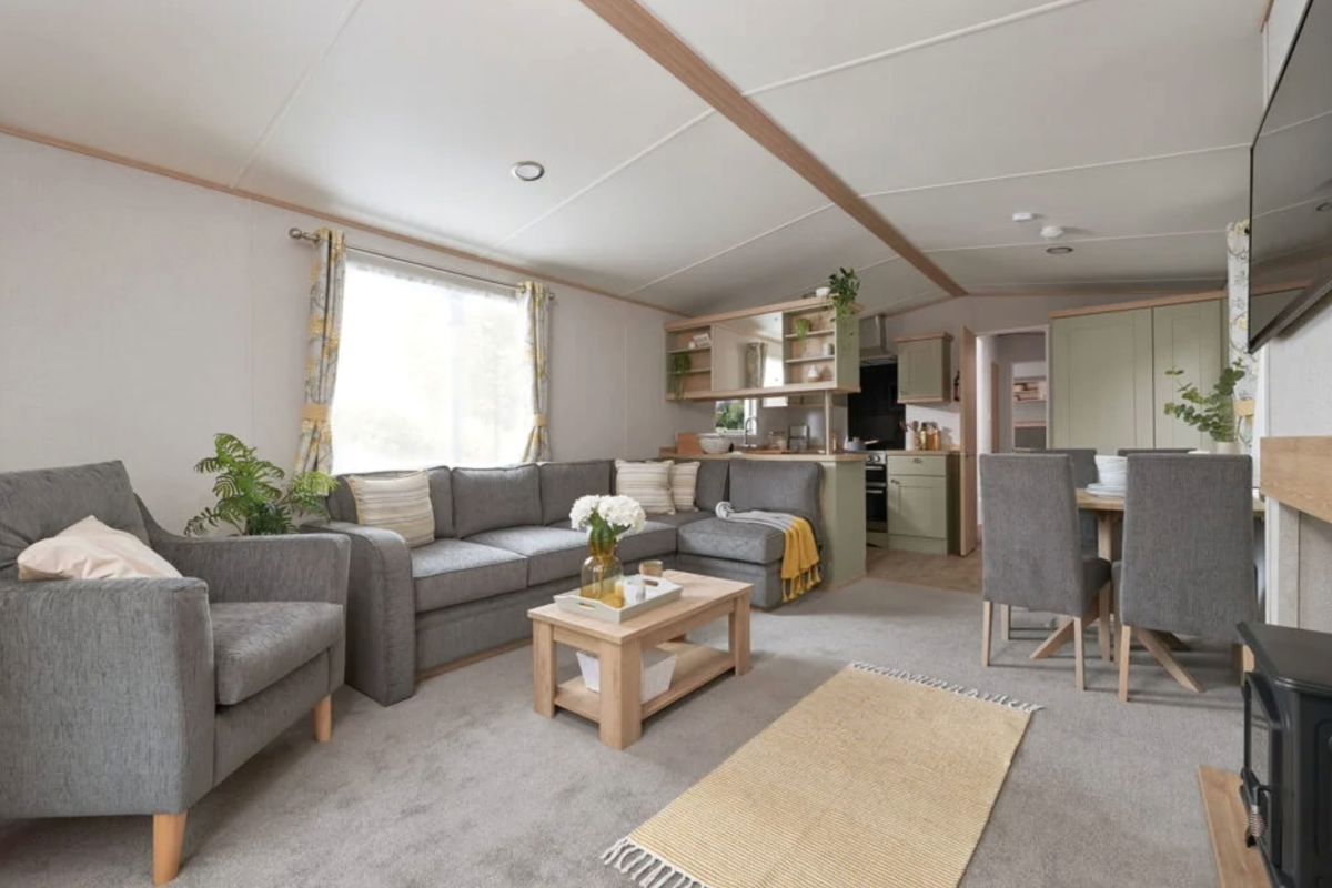 ABI Wimbledon, lounge, kitchen, diner at Finlake