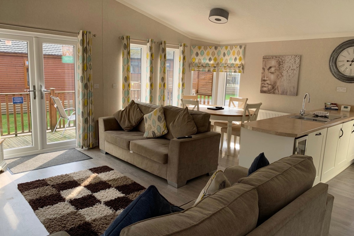 Omar Westfield, sofas in living area in Finlake