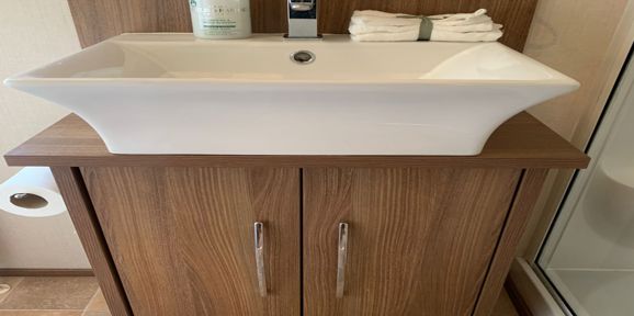 Carnaby Finesse, bathroom sink at Finlake