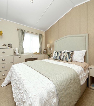 Praa Sands, Carnaby Lakehouse, bedroom