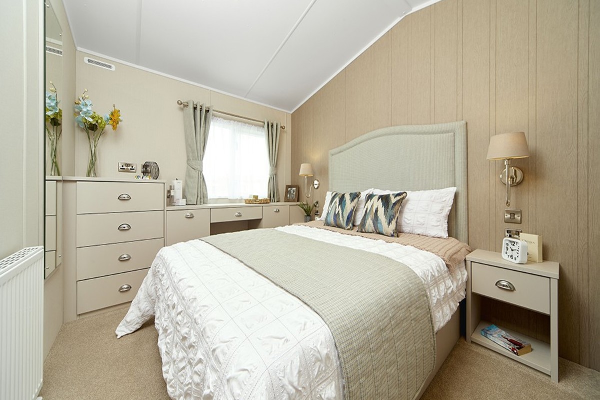 Praa Sands, Carnaby Lakehouse, bedroom
