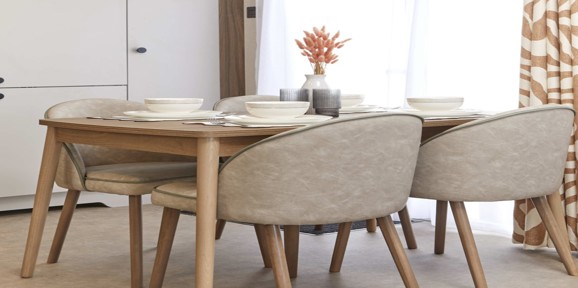 Carnaby Carrington, dining table at Crugan