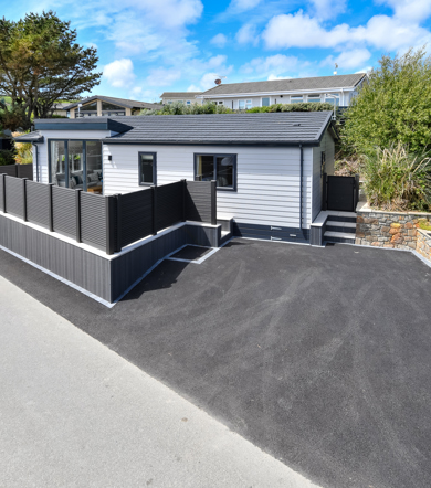 The Warren, Oakgrove Shearwater, parking space
