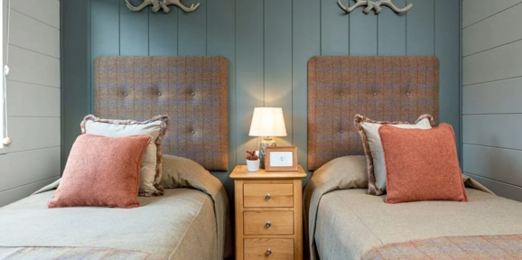 Prestige Foresters, twin bedroom at Brokerswood