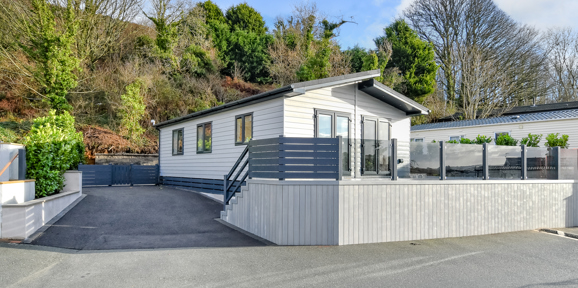 Oakgrove Shearwater, Exterior with trees at TYF