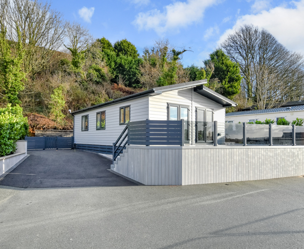 Oakgrove Shearwater, Exterior with trees at TYF