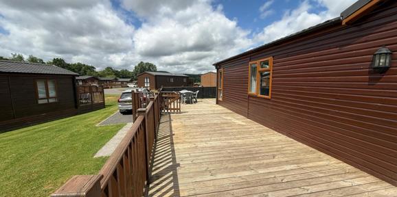 Finlake, Omar Southwold, side deck