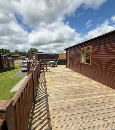 Finlake, Omar Southwold, side deck
