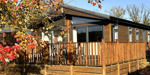 Wessex Contemporary, exterior at Brokerswood