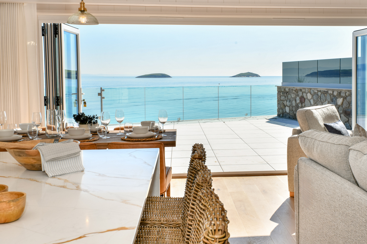 Retreat Coastal, sea view at The Warren