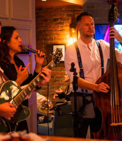 The Warren Live Band At The Club