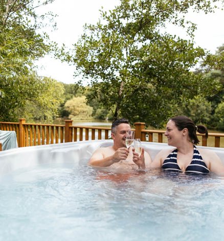 Brokerswood Couple In The Hot Tub