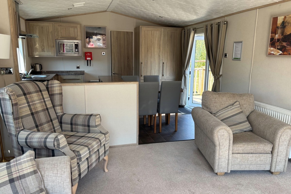 Carnaby Helmsley Lodge, lounge with chairs at Finlake