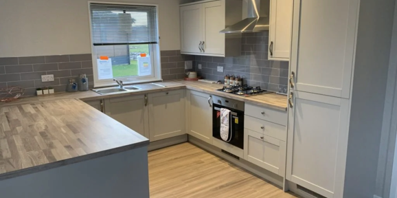 Prestige Plantation, kitchen at Delamere