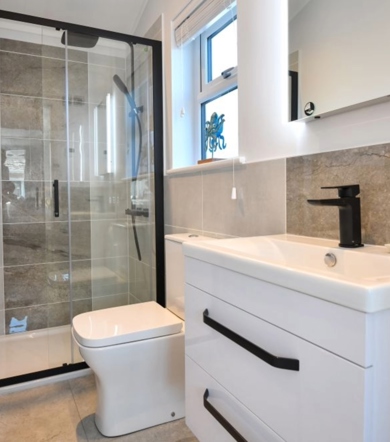 Oakgrove Osprey, bathroom at The Warren