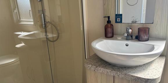 Dartmoor View,  Willerby Rio, Bathroom