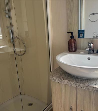 Dartmoor View,  Willerby Rio, Bathroom