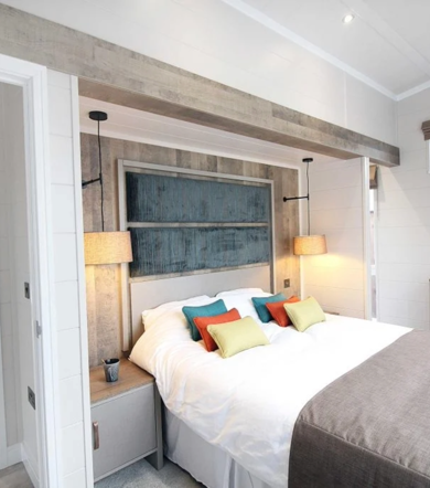 Omar Boutique, master bedroom at Delamere