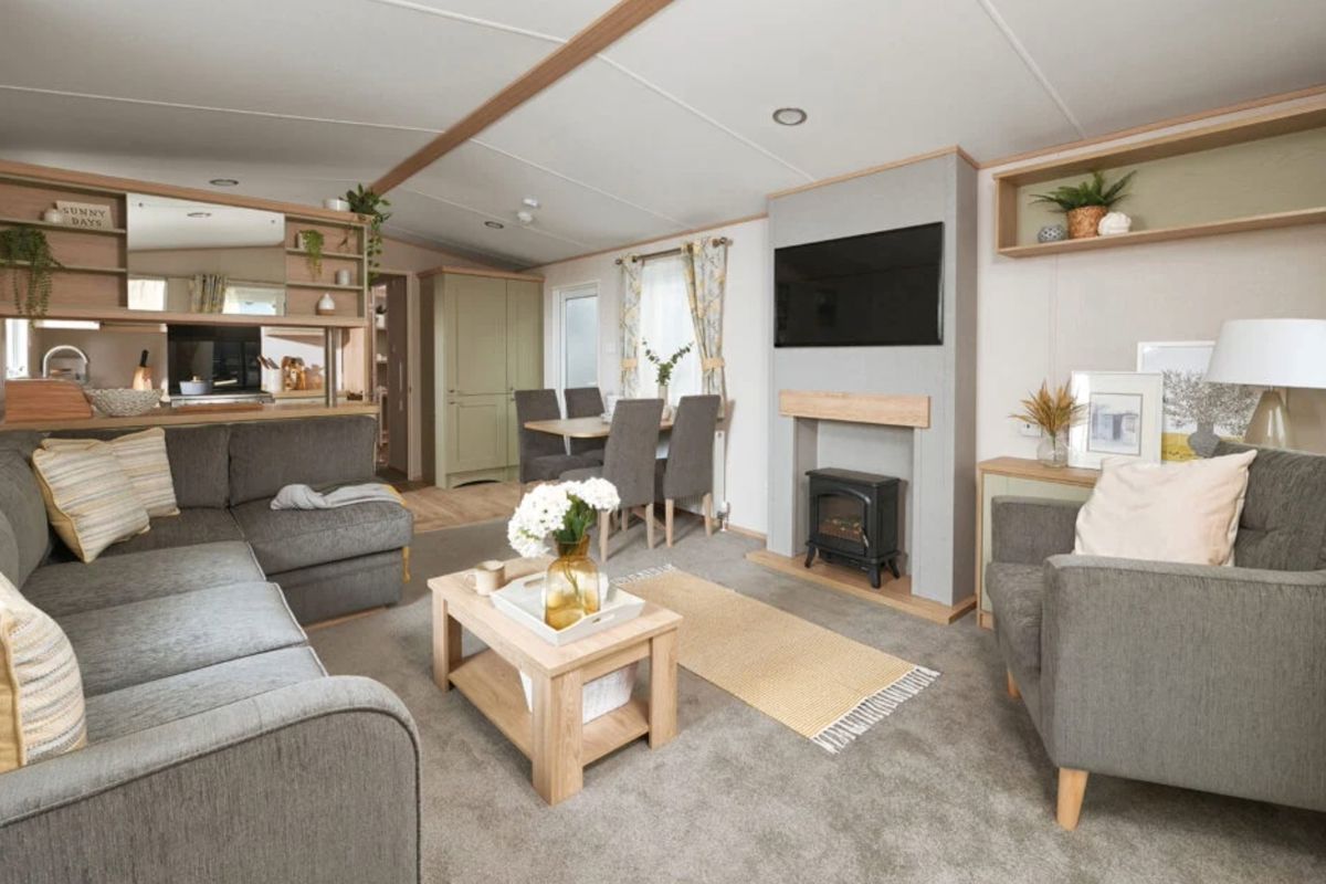 ABI Wimbledon, lounge at Finlake