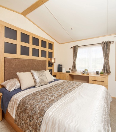 Carnaby Chantry, master bedroom at Delamere