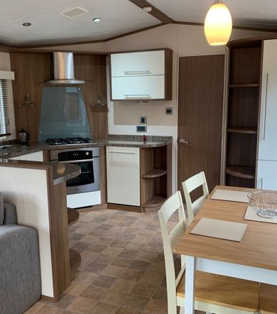 Carnaby Finesse, dining area at Finlake