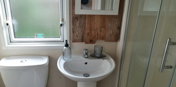 ABI Beachcomber, ensuite at Praa Sands